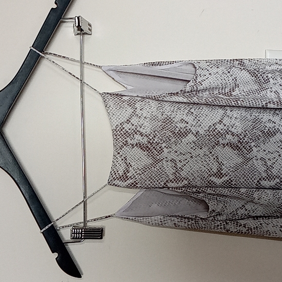 Snake print top - Picture 3 of 6